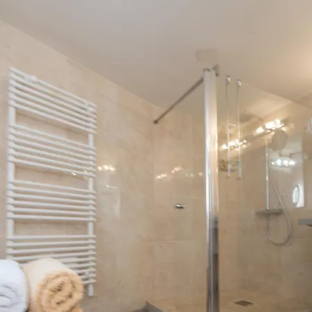 Prázdninový dům Manoir De Montecler - Le *